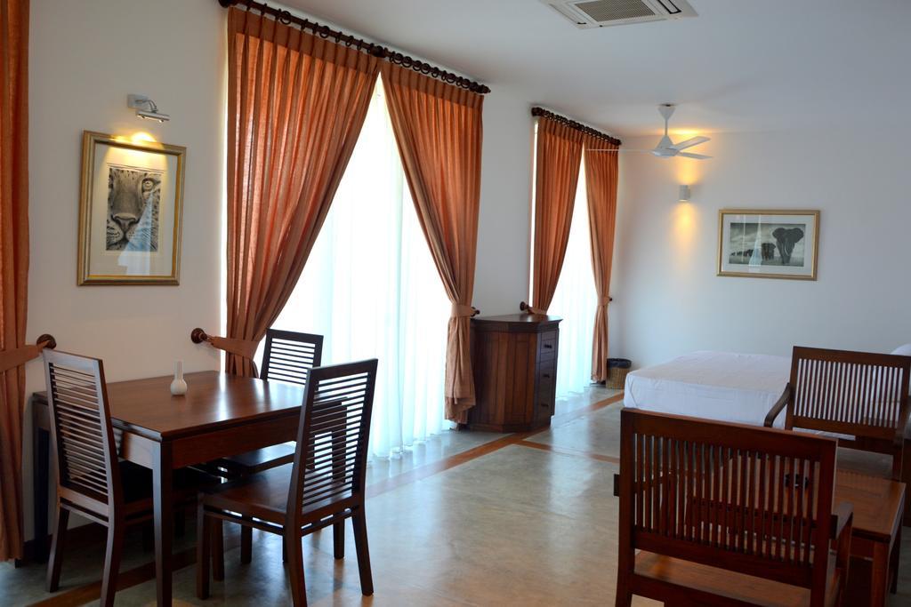Refresh Hotel هيكادوفا الغرفة الصورة